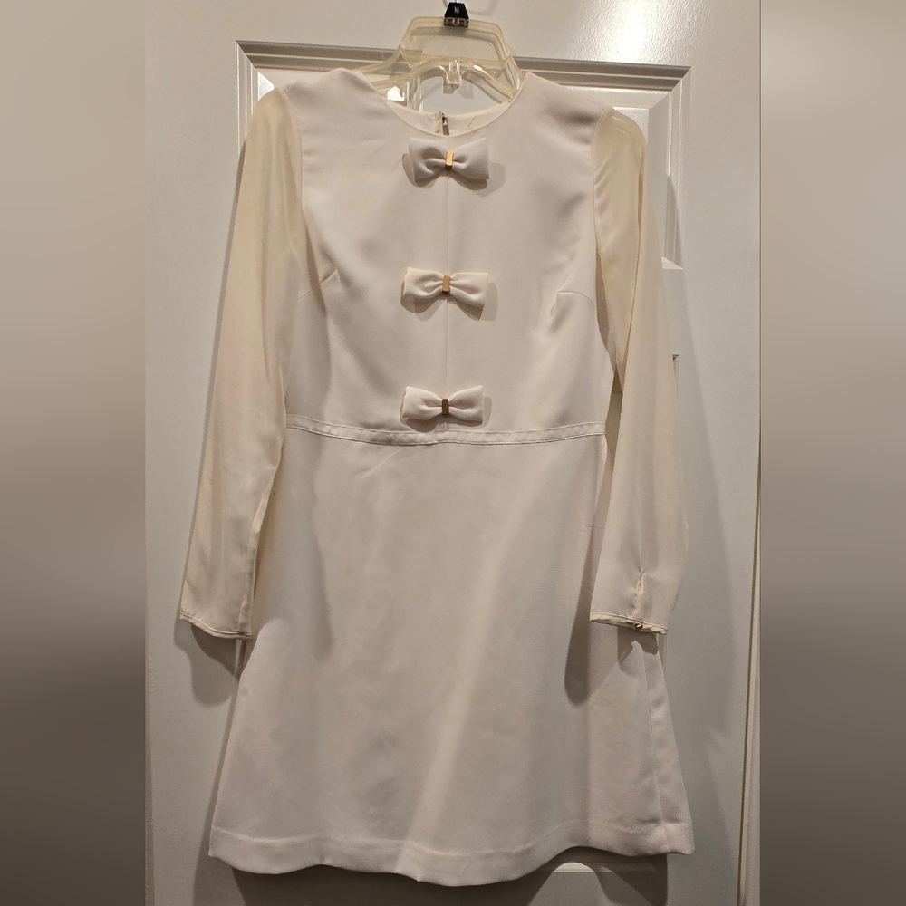 Elegant Cream Kids Dress with Bow Accents